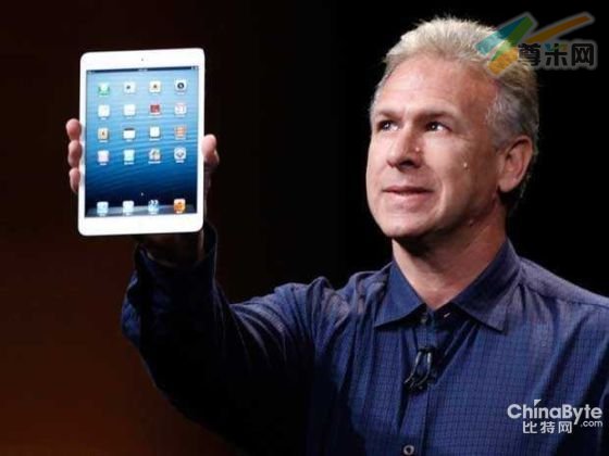 苹果高级副总裁菲尔·席勒和iPad mini